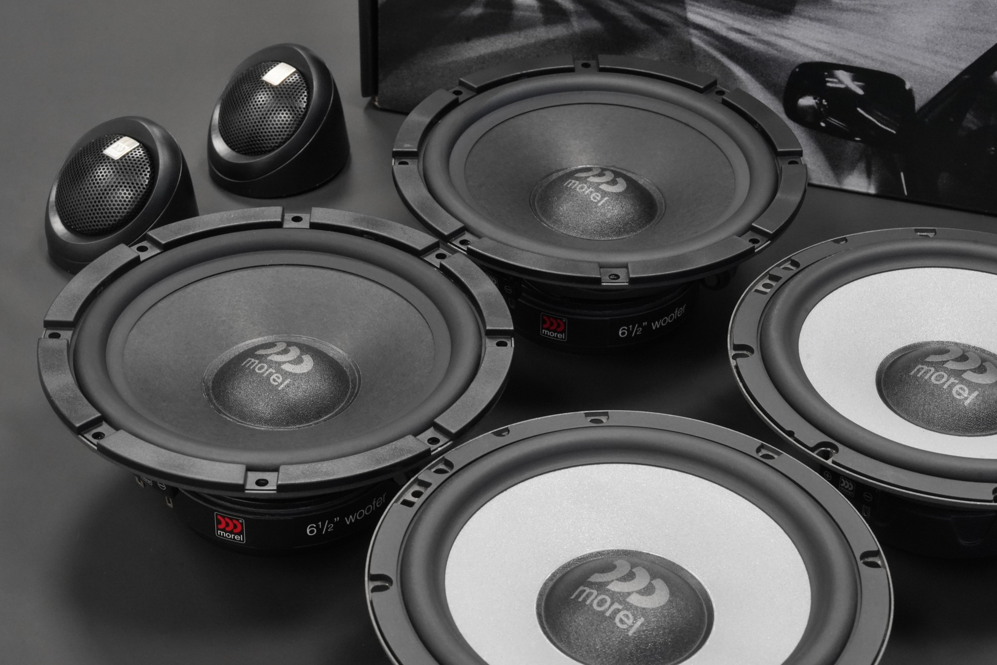 Morel Maximo Ultra 602 vs. 602HE: podobné navonok, odlišné zvnútra – ktoré vybrať?