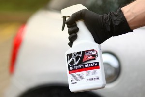 Chemická dekontaminácia laku