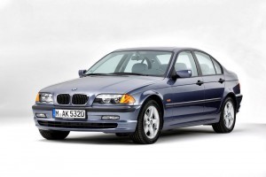 Čo je potrebné k výmene reproduktorov v BMW radu 3 E46?