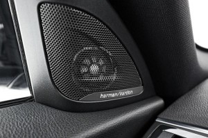 Ako spoznať stupeň výbavy továrenského audio systému BMW?