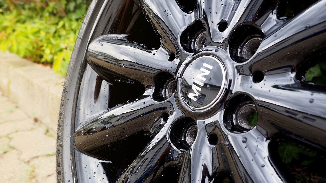 Ochrana na kolesá - sealant Poorboys