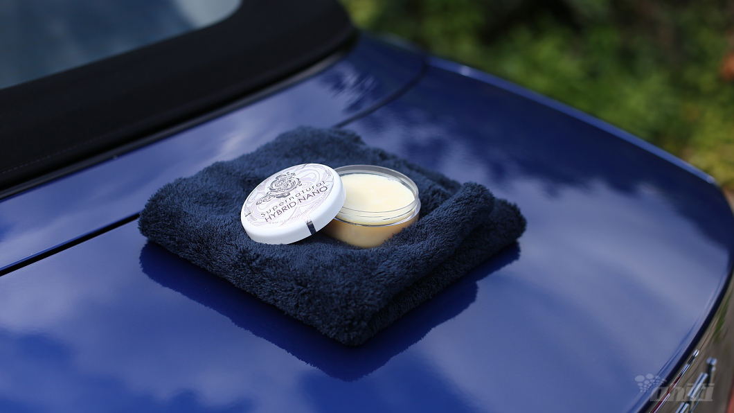 Hybridný vosk s keramikou Dodo Juice Supernatural Hybrid Nano (100 ml