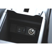 USB + JACK konektor Nissan