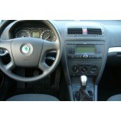 Redukčný rámček autorádia pre Škoda Octavia II