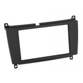 Redukčný rámček autorádia pre Mercedes CLK