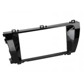 Redukčný rámček autorádia pre Toyota Corolla