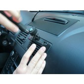 Držiak monitoru do ventilačné mriežky