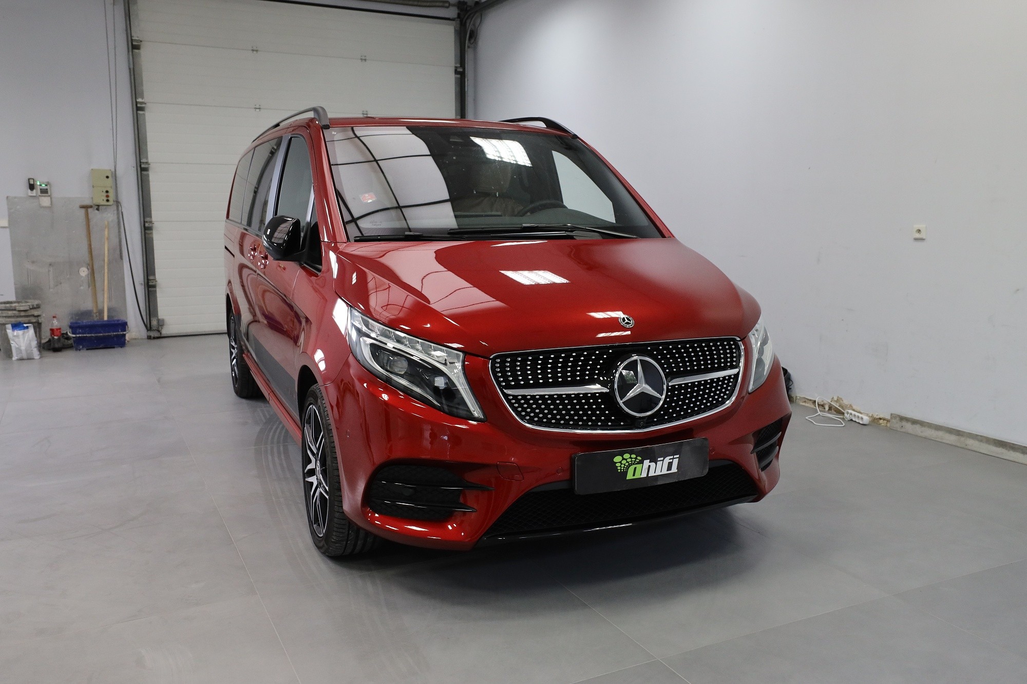 Mercedes-Benz V-Class