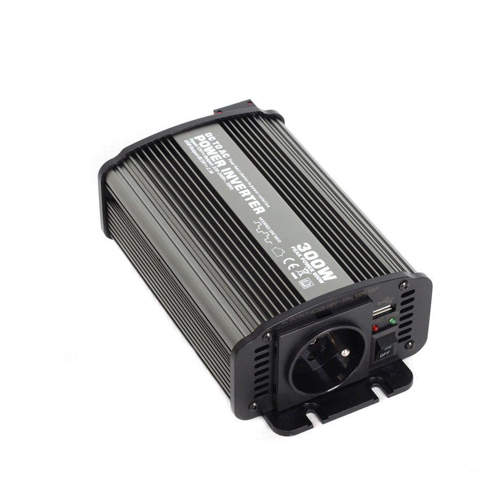 E-shop Menič napätia z 12V na 230V, USB, 300W - CAR300