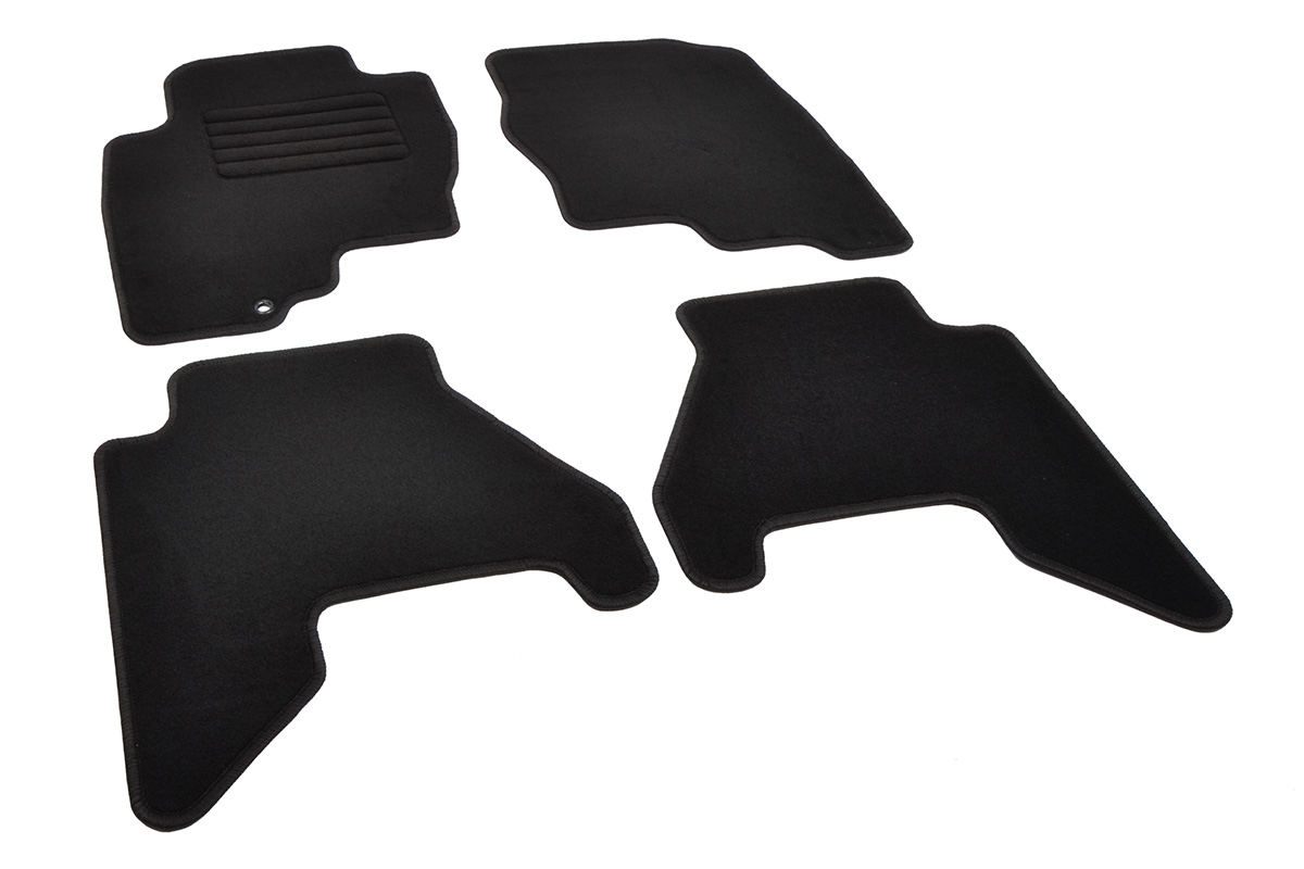 E-shop Textilné autokoberce Rigum pre Nissan Navara (2005 - 2010), Pathfinder (2005 - 2010)