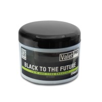 Prípravok na ošetrenie plastov a pneumatík ValetPRO Black To The Future (250 ml)